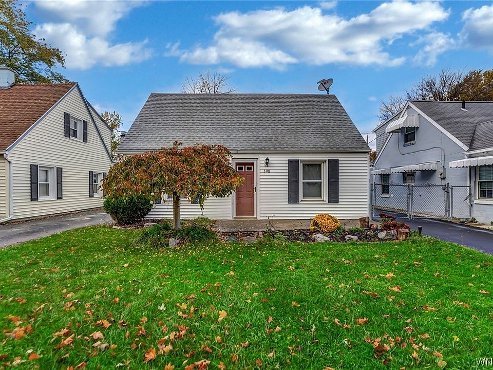 1st image of 598 Emerson Dr