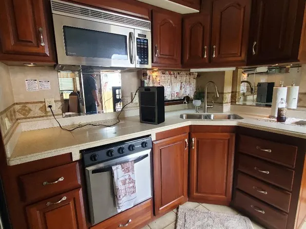 (undisclosed Address), Mattapoisett, MA 02739