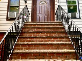 203 Moffat St, Brooklyn, NY