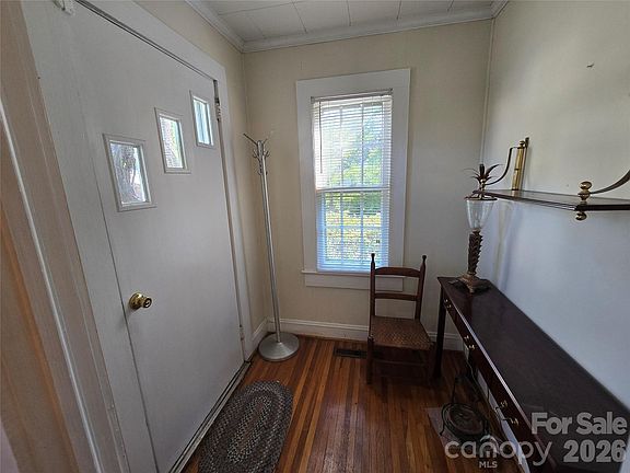 2nd image of 181 Williamson St
