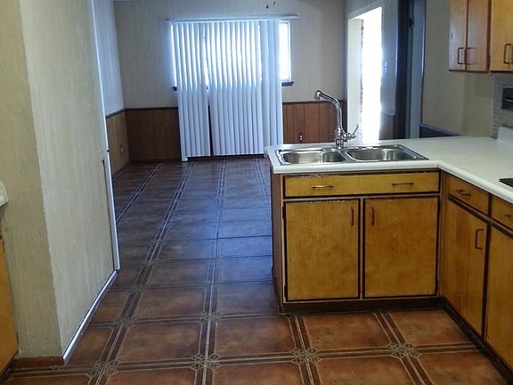 Very Spacious Eating Area