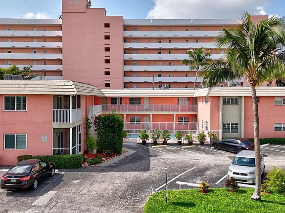 5th image of 1450 N Riverside Drive #103