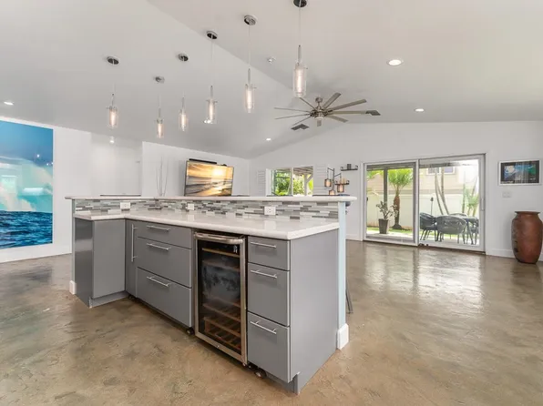 232 Kamahao Cir, Wailuku, HI 96793