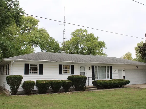 404 S Locust St, Shelbyville, IL 62565