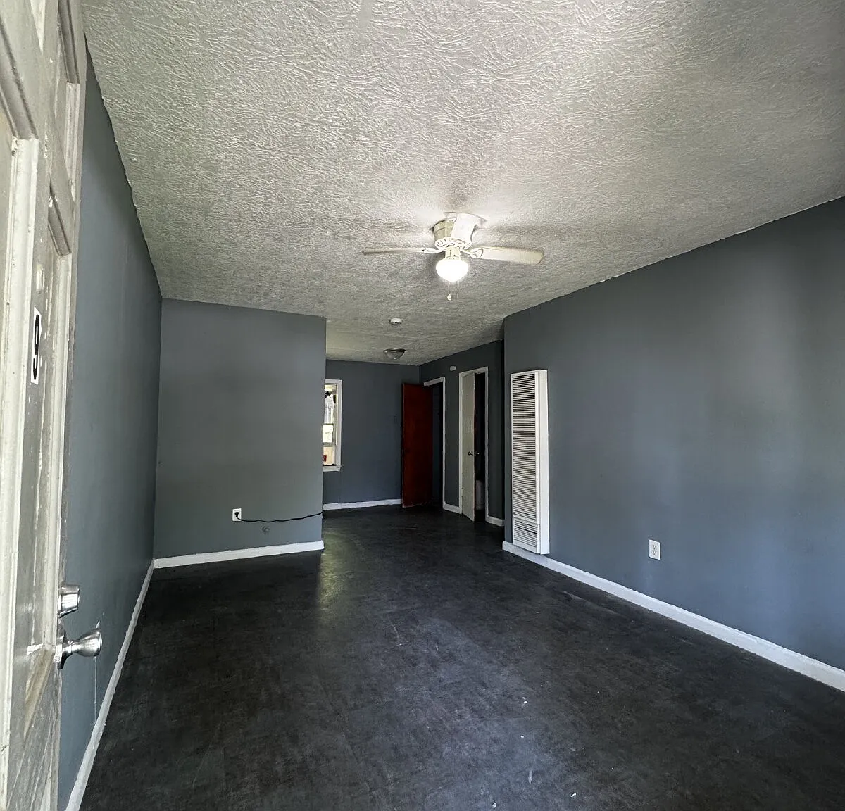 1 bed, 1.0 bath, $950 — Photo 2