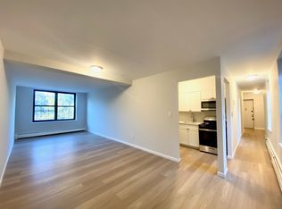 152 Parkside Ave APT 4G, Brooklyn, NY 11226