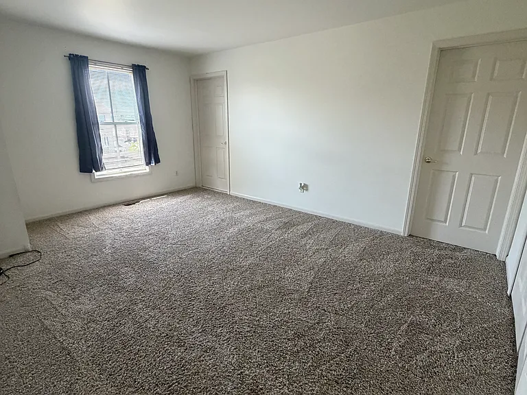 3987 Forester Blvd — Photo 8