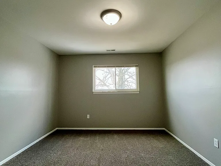 4245 Quarry St #8 — Photo 9
