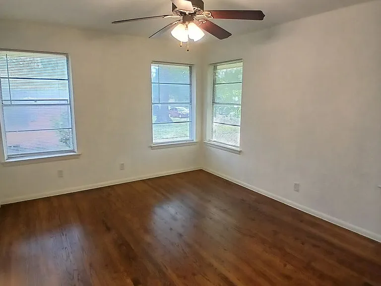 4918 Rockport Dr — Photo 5