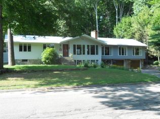 115 Round Hill Rd, Wethersfield, CT 06109