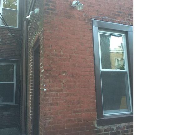 5th image of 1410 N Newkirk St