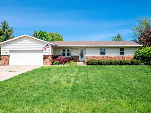 105 Vonachen Ct, East Peoria, IL 61611
