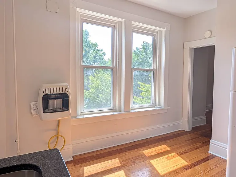 128 N Broad St #4 — Photo 5