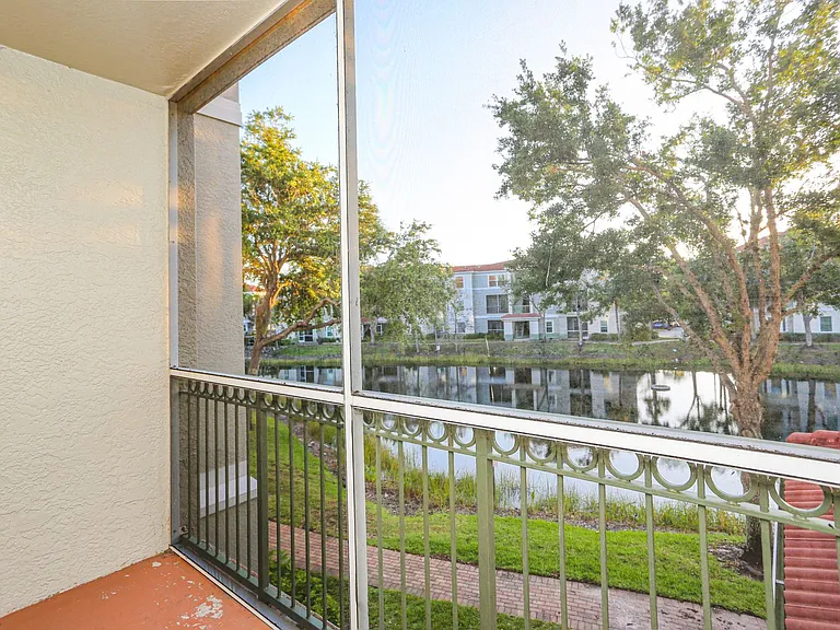 23640 Walden Center Dr #207 — Photo 32