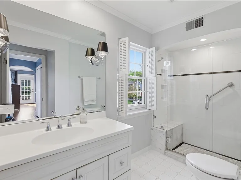 9343 Hamlin Ave — Photo 23