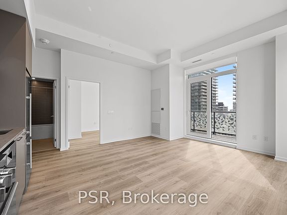5th image of 101 Roehampton Ave #1909
