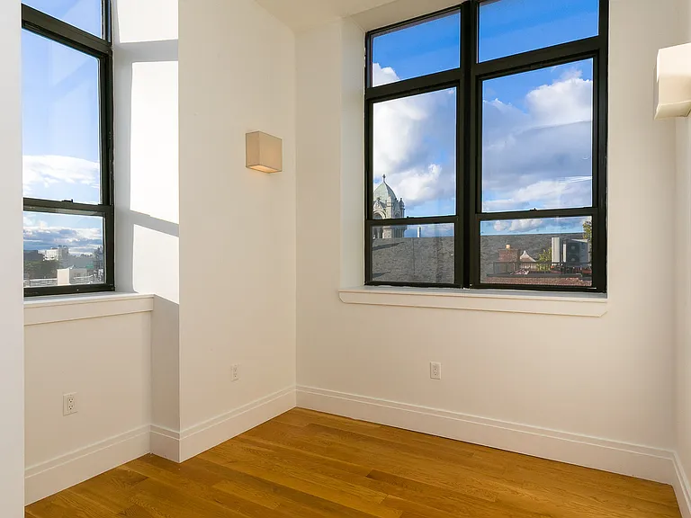 17 Monitor St #1H — Photo 13