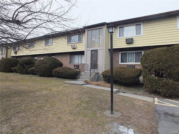 3rd image of 707 Parr Meadow Dr