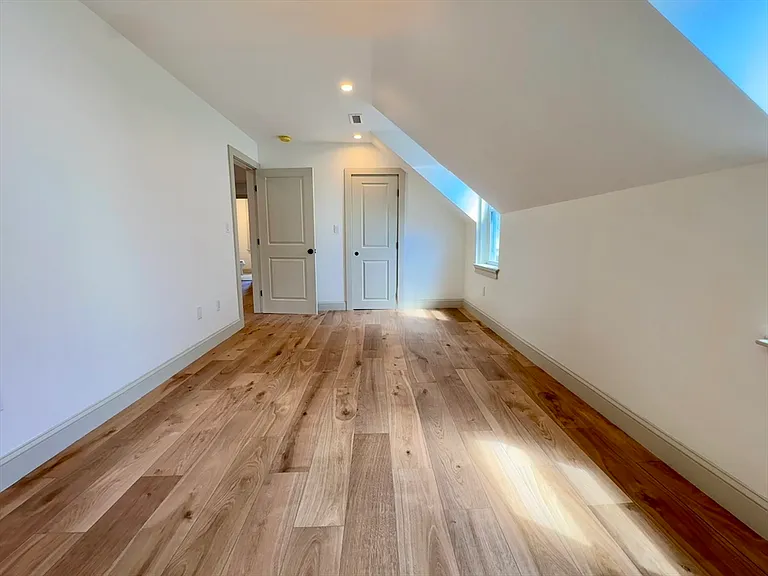 7 Hardy St #2 — Photo 17