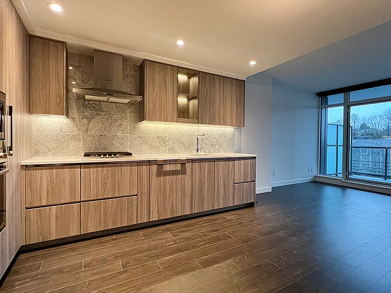 4720 Lougheed Hwy #608 — Photo 1