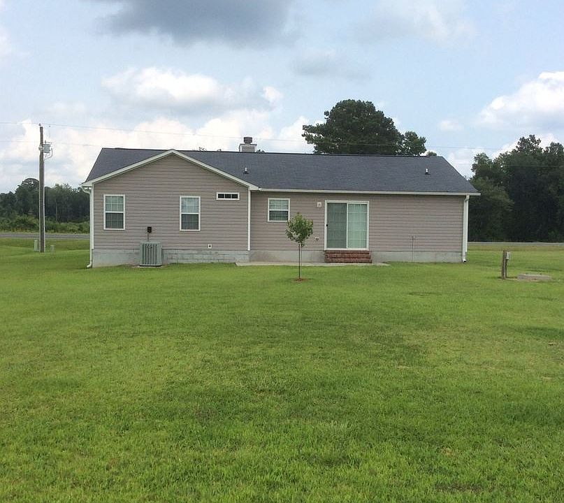 2nd image of 320 Mattocks Rd