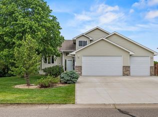 10664 58th St NE, Albertville, MN 55301