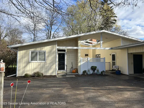 904/906 N Hagadorn Rd, East Lansing, MI 48823