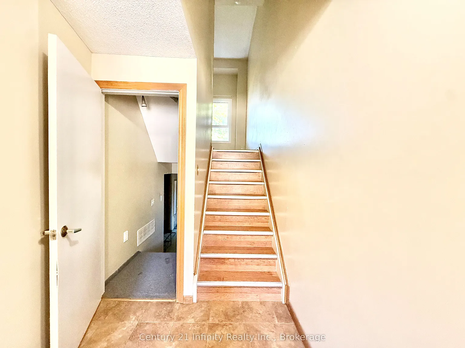 3 bed, $2,800 — Photo 4