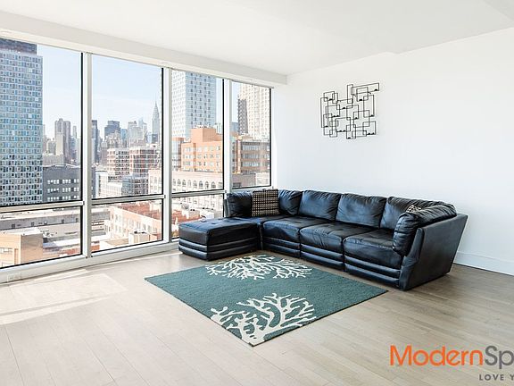 3rd image of 5-19 Borden Ave #9M