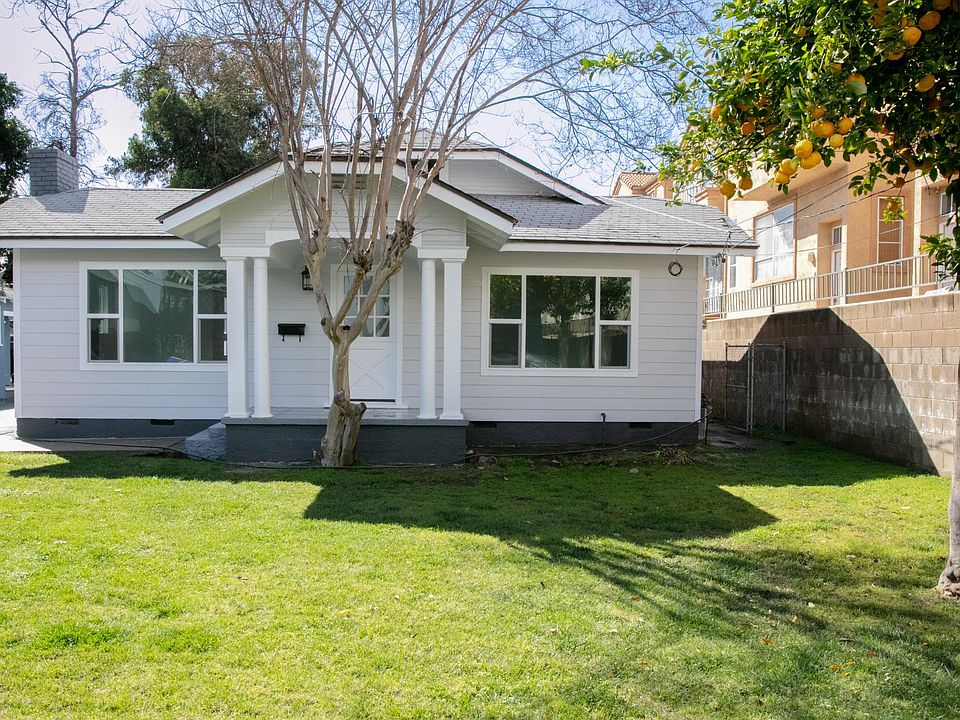 Cottage - Front view