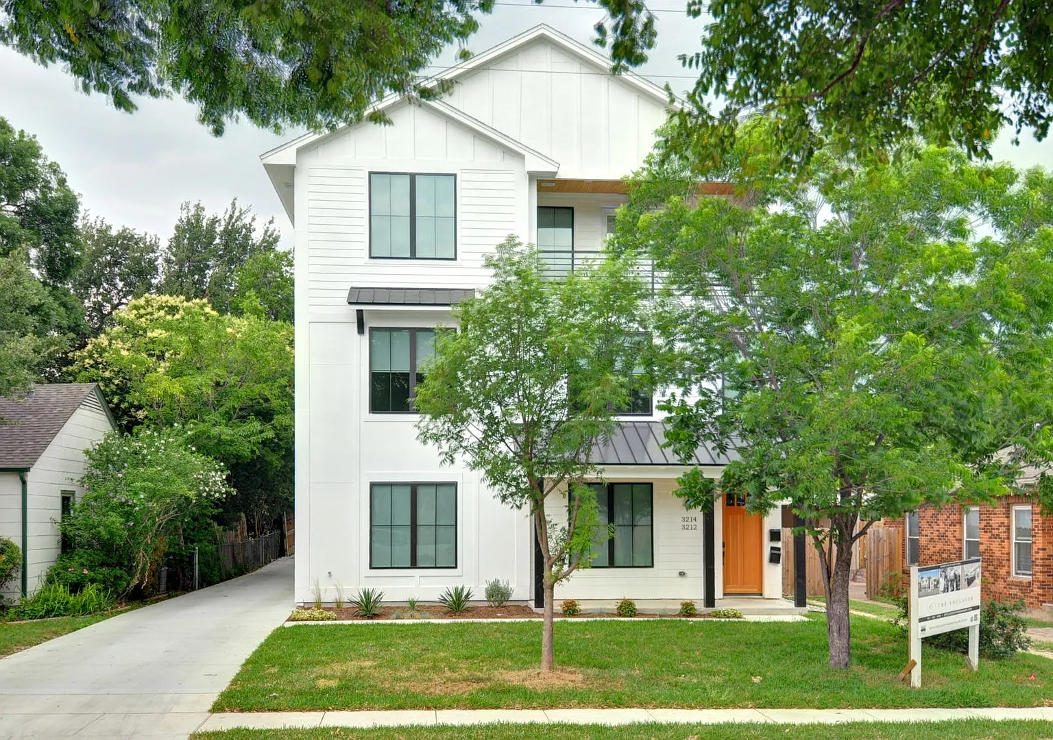 3214 McCart Ave-2028 — Photo 2