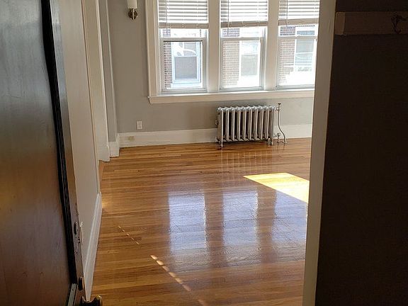 3rd image of 176 Lafayette St APT 11