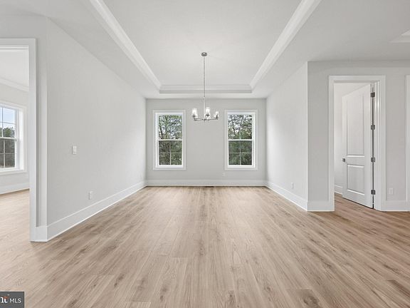 5th image of 12000 Parkgate Dr