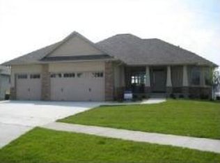 1215 Bedford Ct, Marion, IA 52302