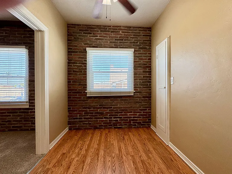 3824 Fourth Avenue — Photo 13