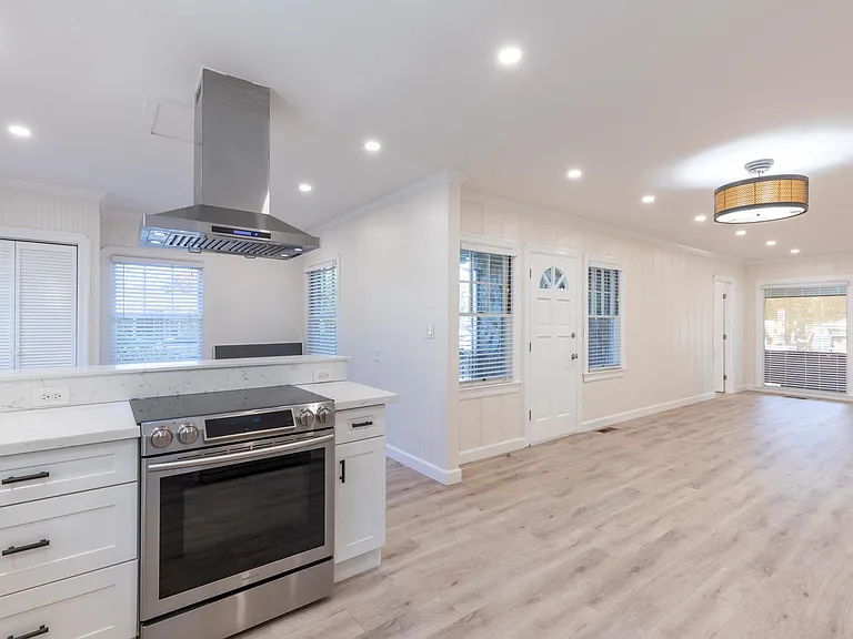 1032 Pueblo Ave — Photo 5