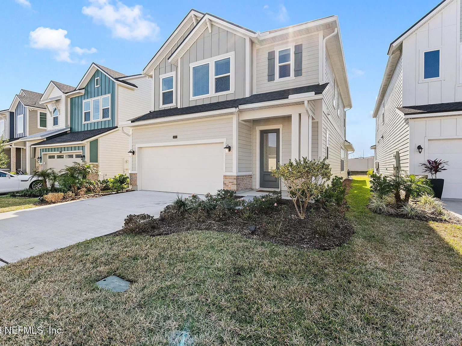 3 bed, 2.5 bath, 2392 sqft, $3,600 — Photo 1