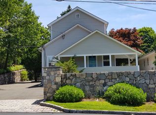 55 Highview Ave, Stamford, CT 06907