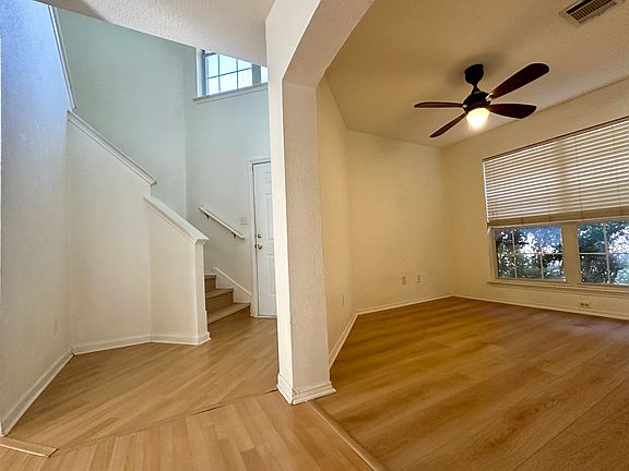 2nd image of 1203 Darless Dr