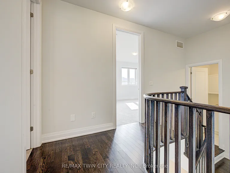 767 Queenston Blvd — Photo 23