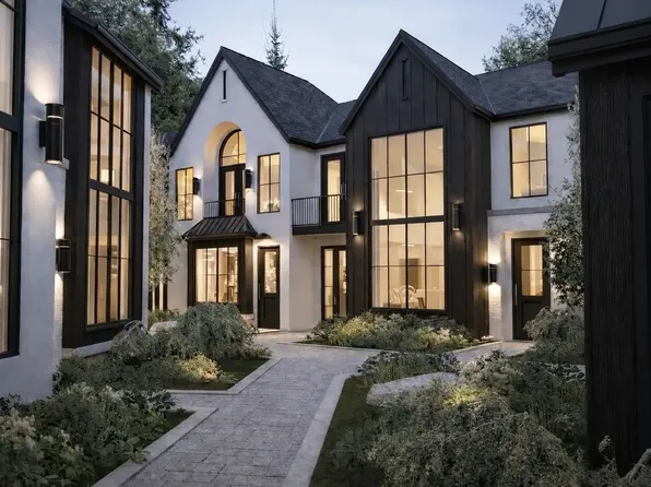 3712 Edgemont Blvd #21, North Vancouver, BC V7R 2P7