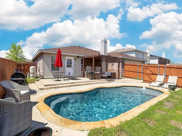 1435 Greenbrook Dr