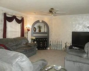 3rd image of 1427 Lexington Dr