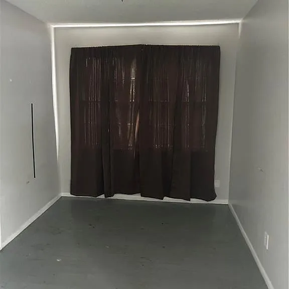 2056 Stockton Dr — Photo 4