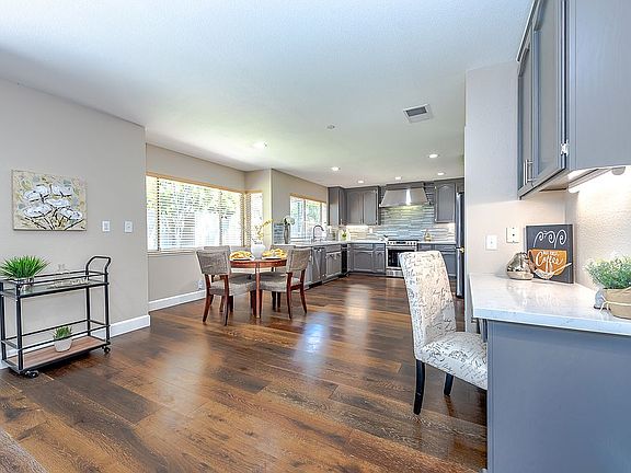 5th image of 4706 Harbor Cove Ct