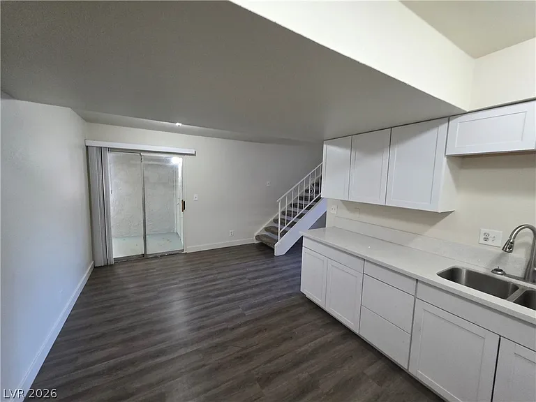 3364 Royce Ct — Photo 13