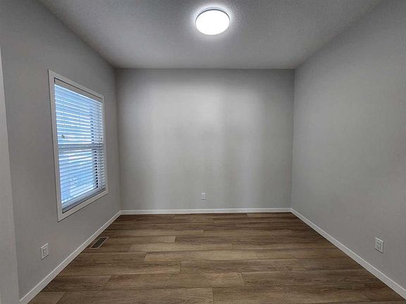 2nd image of 365 NE Edith Rd NW