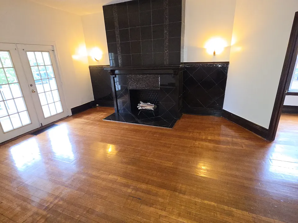 642 Elmwood Ave #1