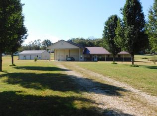 17781 State Route F, Eminence, MO 65588