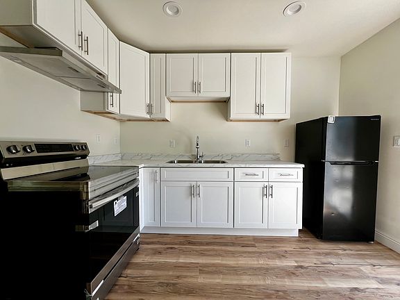 4th image of 6175 Gloucester St #1
